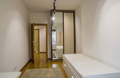 Аренда просторной 3-комнатной квартиры 78 м², Врачар, Белград, Сербия